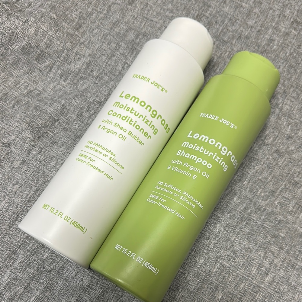 Trader Joe’s lemongrass, moisturizing, shampoo, and conditioner set. Sealed.